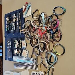 listing-status-banner